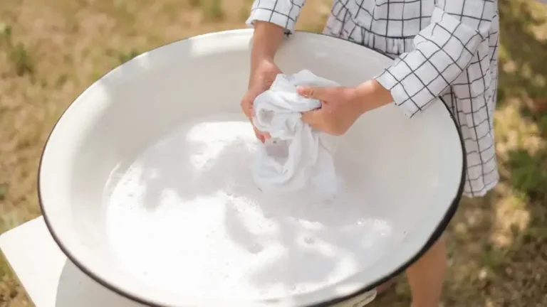 Trucos caseros para blanquear ropa blanca sin químicos agresivos