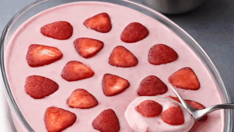 🍓✨ Mousse de Fresa: Un Postre Cremoso, Ligero y Delicioso 💛