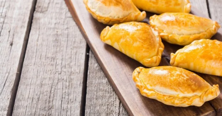 Empanadas Rellenas de Queso: Receta Casera, Crujiente y Deliciosa