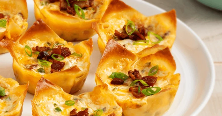 Delicias en miniatura: cups de wonton rellenos de bacon y jalapeño