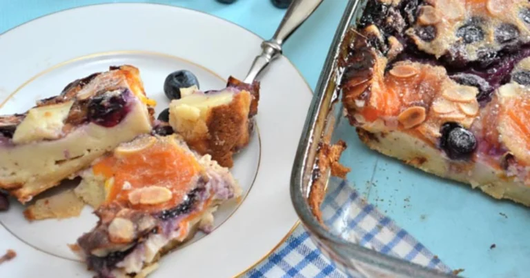 Cazuela de tostadas francesas con arándanos 🫐 una delicia fácil para el desayuno