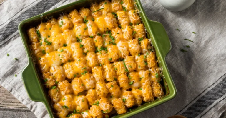 Cazuela de Pollo con Tater Tots: Receta Reconfortante, Variantes y Trucos