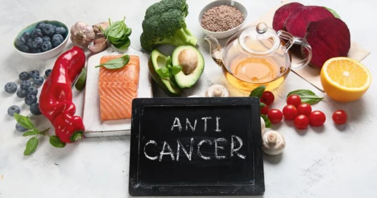 Alimentos que aumentan el riesgo de cáncer y por qué debes evitarlos