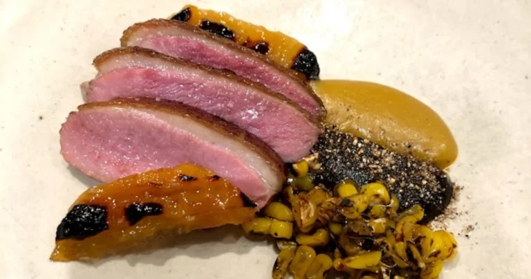 Magret de pato con fideos y caldo: una receta gourmet que sorprende