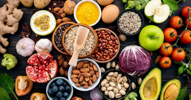 Alimentos que puedes regenerar en casa y cómo hacerlo