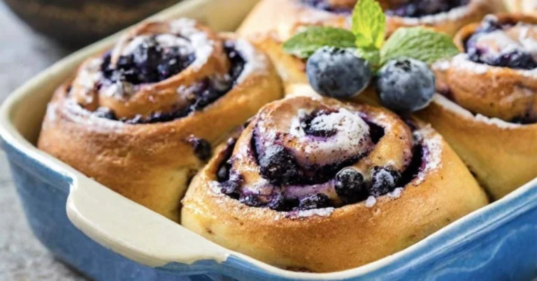 Rollos de brioche con arándanos y crema: receta completa y consejos