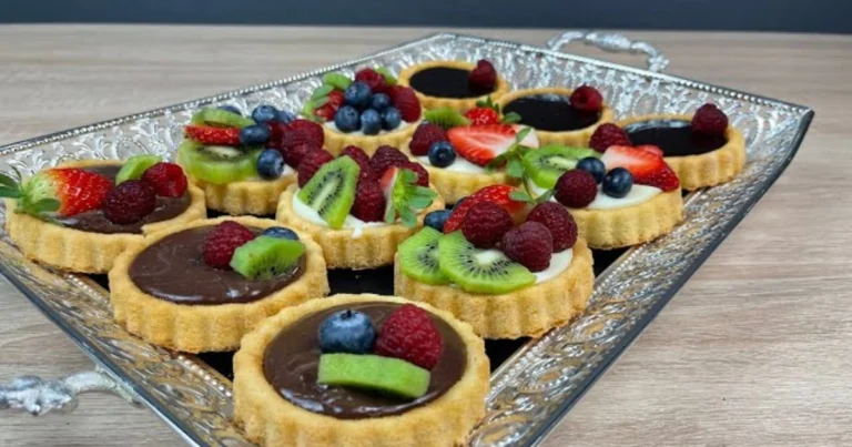 Tartaletas irresistibles de frutas y chocolate