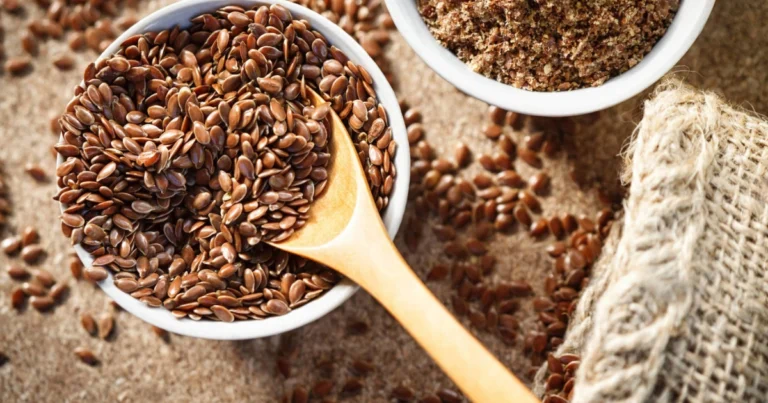 Cómo tomar semillas de lino para aliviar el estreñimiento