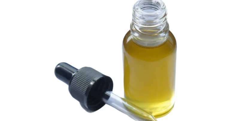 Aceite antiedad casero para reducir arrugas y manchas en la piel