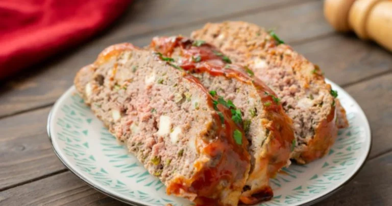 Pastel de carne relleno con queso y salsa de tomate: receta completa y trucos para un resultado perfecto