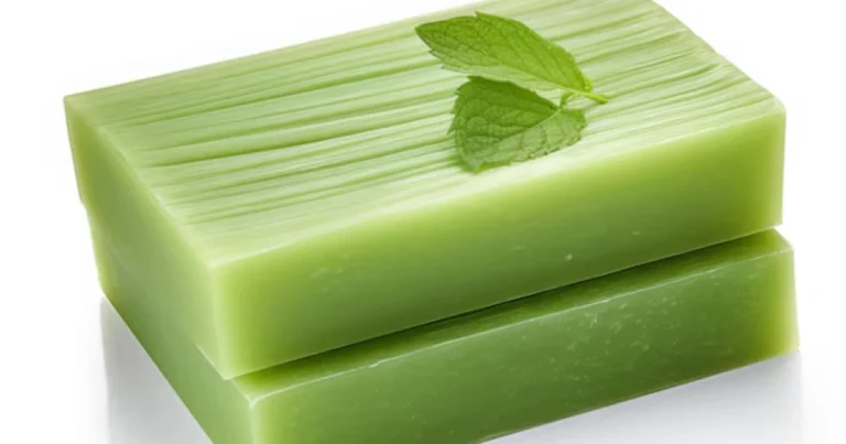 Cómo preparar un jabón natural sin sosa cáustica con vinagre, limón y alcohol