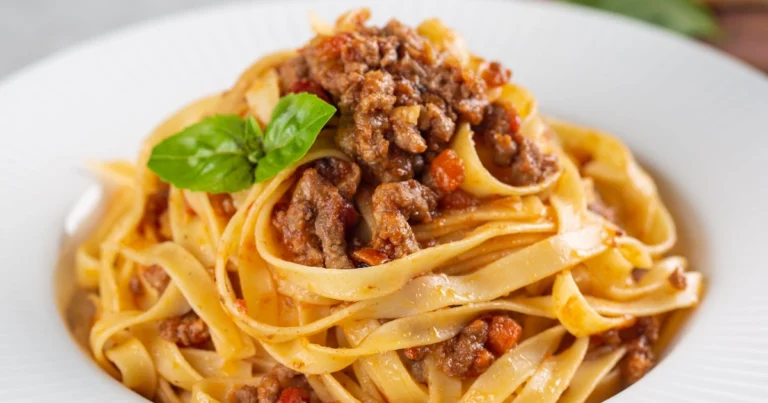 Tagliatelle a la boloñesa casera: receta fácil y sabrosa
