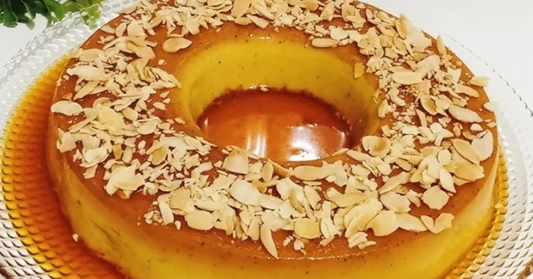 Flan casero decorado con frutas frescas: receta completa y consejos para un resultado perfecto