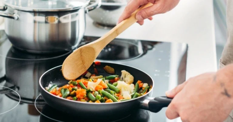 Métodos básicos de cocción: guía completa para cocinar mejor desde cero