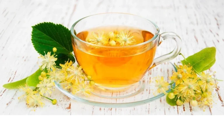 Té nocturno relajante: infusión ligera para terminar el día con bienestar