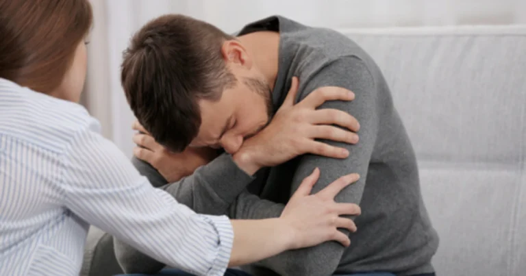 Menos “perdón”, más claridad y respeto: cómo comunicar con seguridad profesional